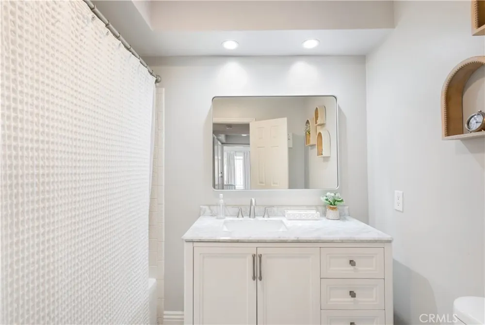 1412 Blossom Circle Upland, CA 91786