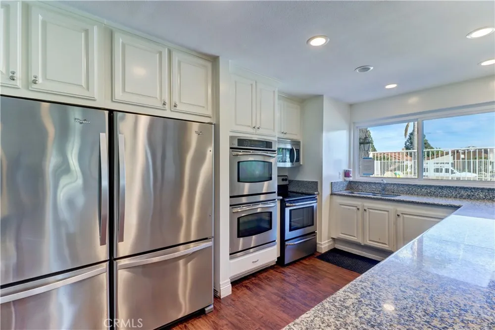 8884 Thames River Fountain Valley, CA 92708