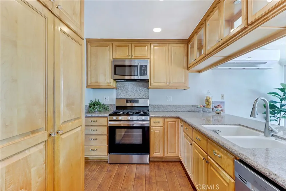 8884 Thames River Fountain Valley, CA 92708