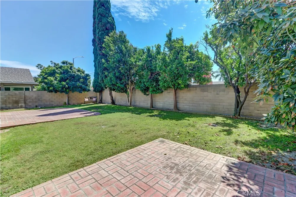 8884 Thames River Fountain Valley, CA 92708