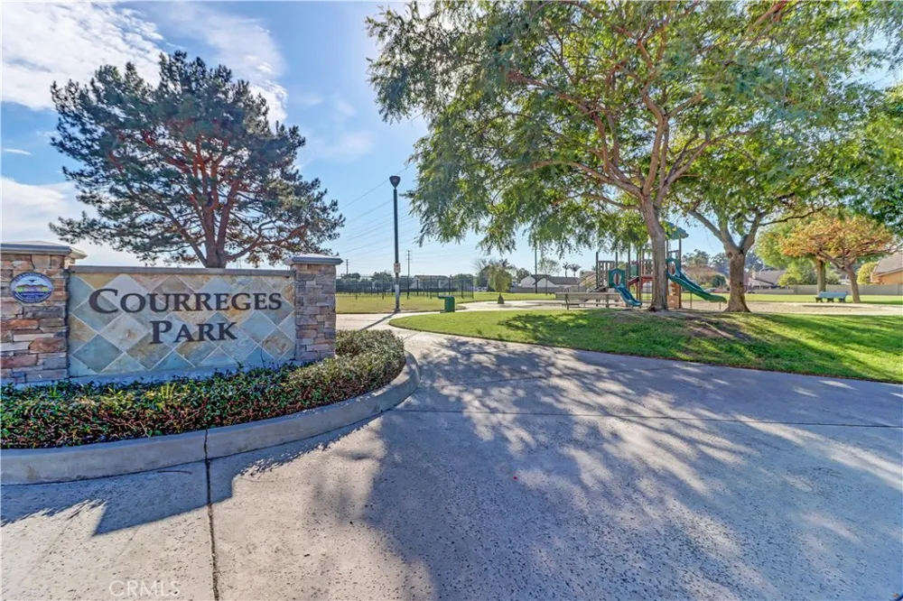 8884 Thames River Fountain Valley, CA 92708