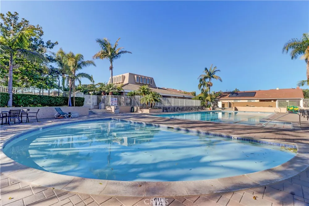 8884 Thames River Fountain Valley, CA 92708