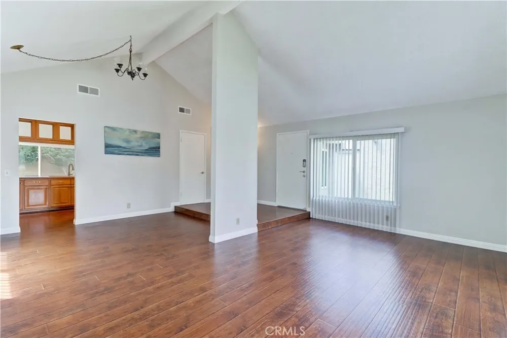 8884 Thames River Fountain Valley, CA 92708