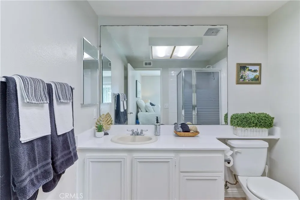 8884 Thames River Fountain Valley, CA 92708