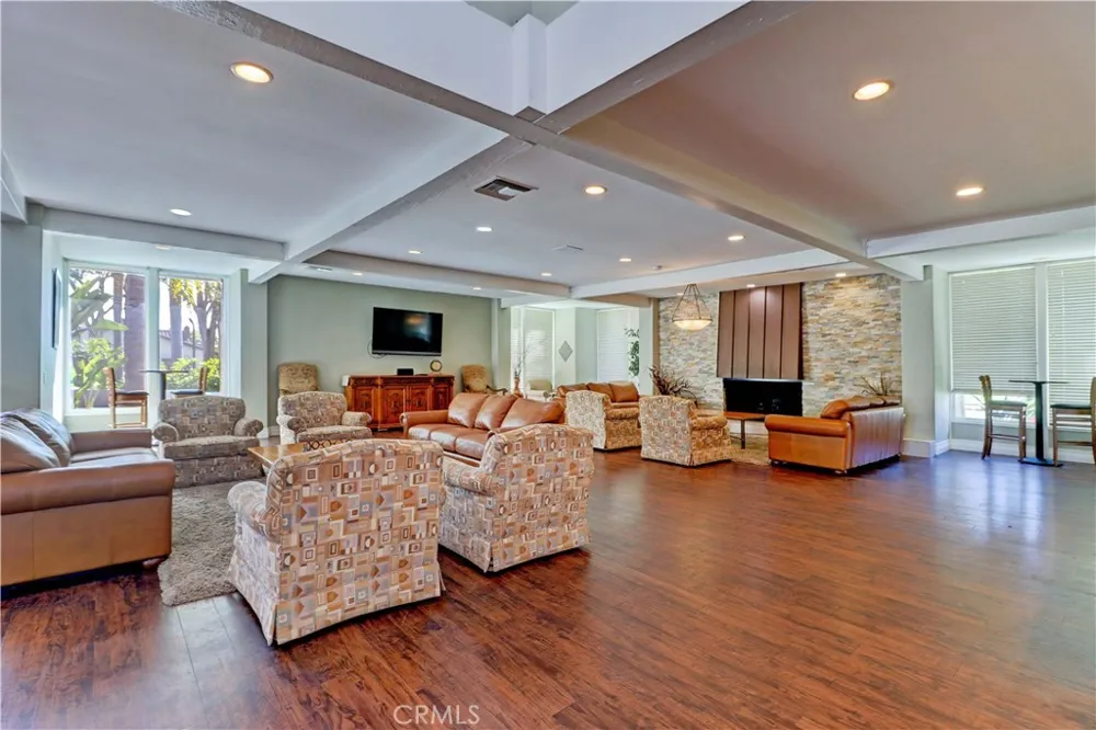 8884 Thames River Fountain Valley, CA 92708