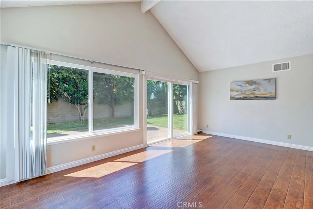 8884 Thames River Fountain Valley, CA 92708