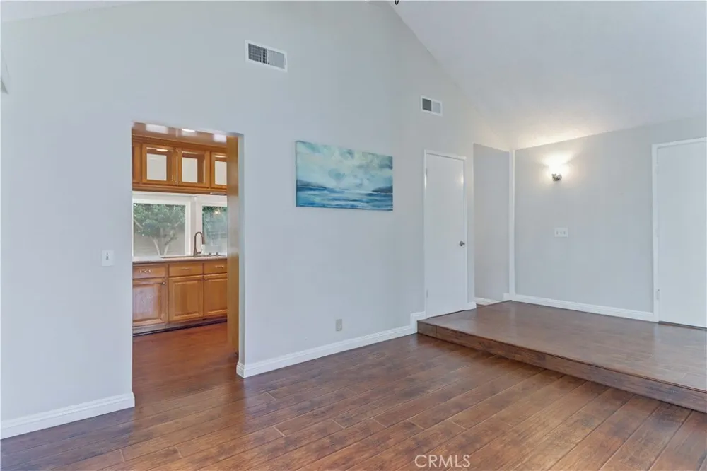 8884 Thames River Fountain Valley, CA 92708