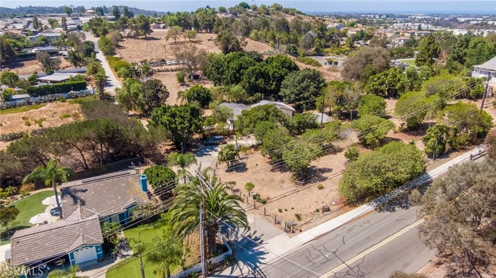 3503 La Mirada San Marcos, CA 92078