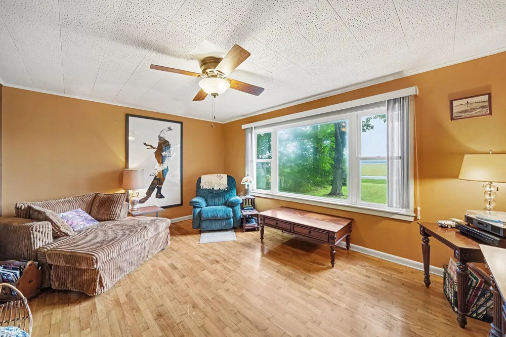 73271 County Road 380 South Haven, MI 49090