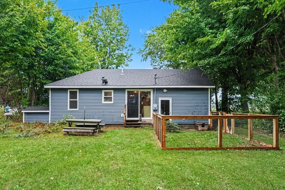 73271 County Road 380 South Haven, MI 49090