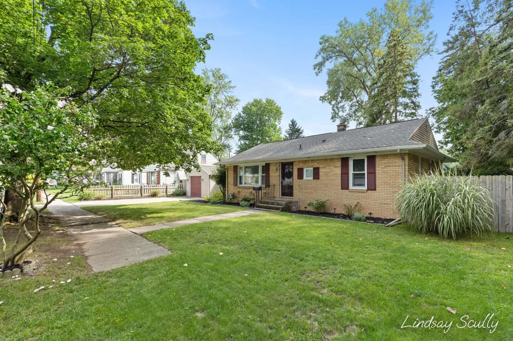 660 Everglade Drive SE Grand Rapids, MI 49507