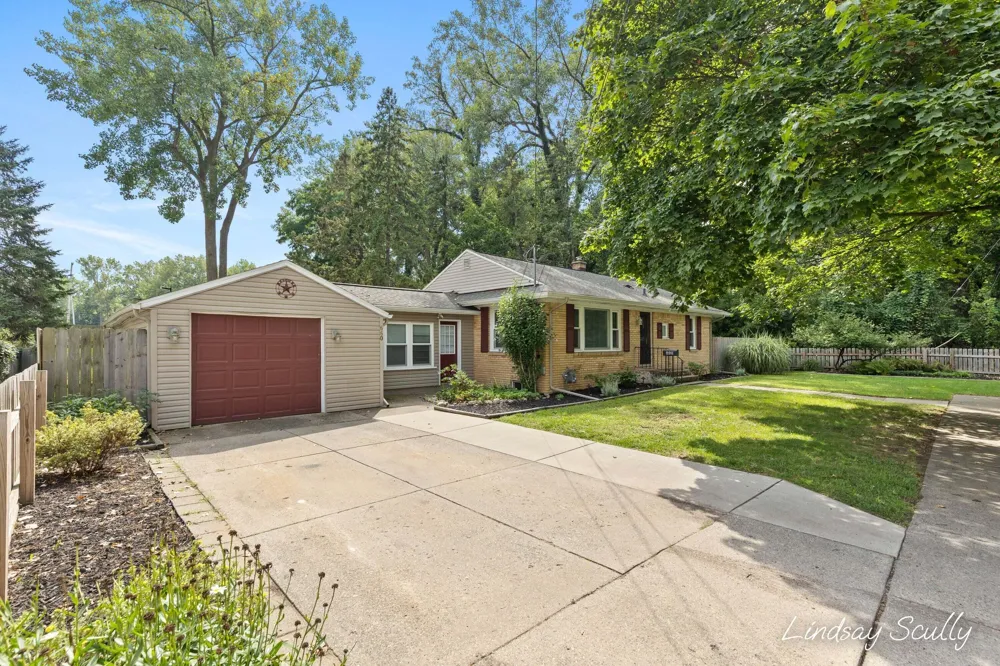 660 Everglade Drive SE Grand Rapids, MI 49507