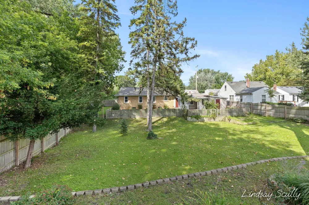 660 Everglade Drive SE Grand Rapids, MI 49507