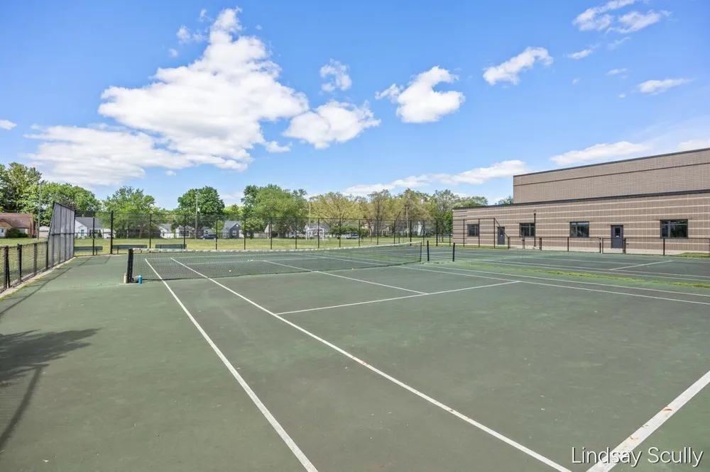 660 Everglade Drive SE Grand Rapids, MI 49507