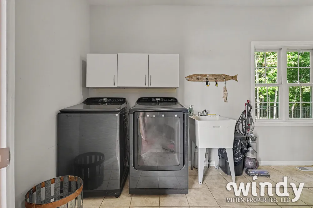8589 Heron Court Watervliet, MI 49098