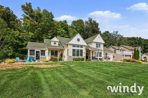 8589 Heron Court