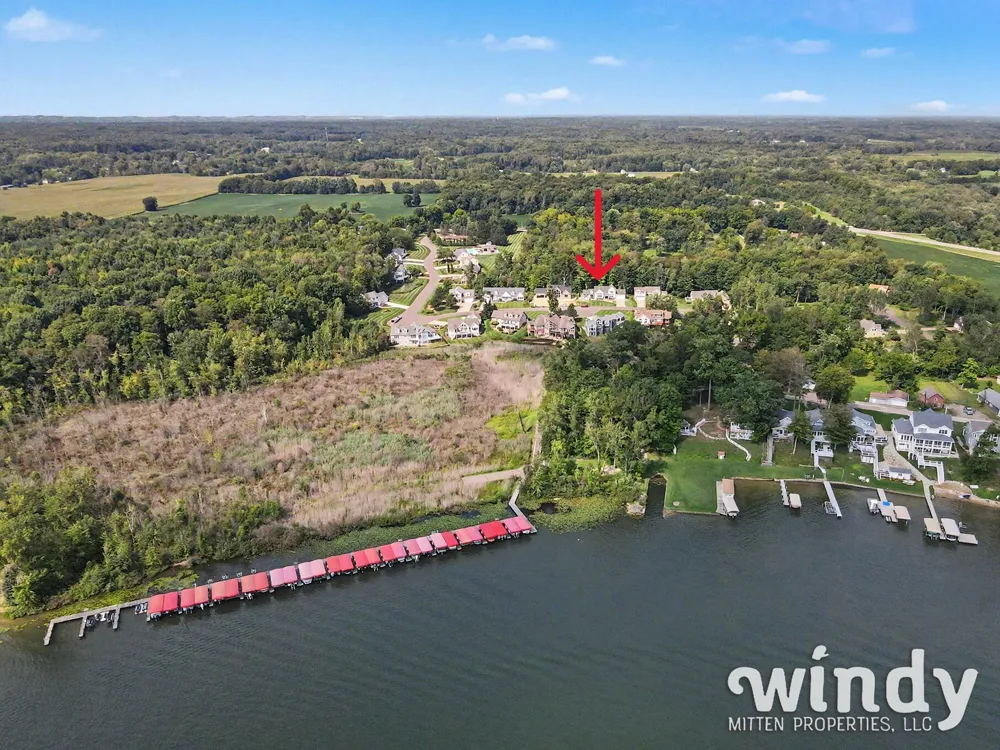 8589 Heron Court Watervliet, MI 49098