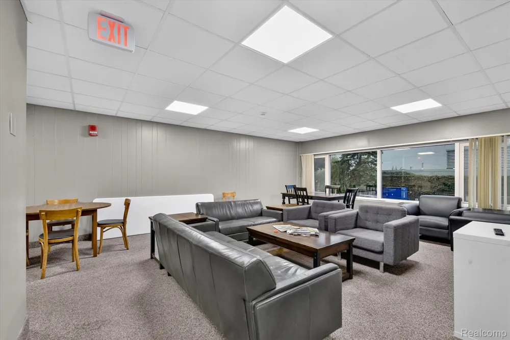 555 E William Street #16J Ann Arbor City, MI 48104