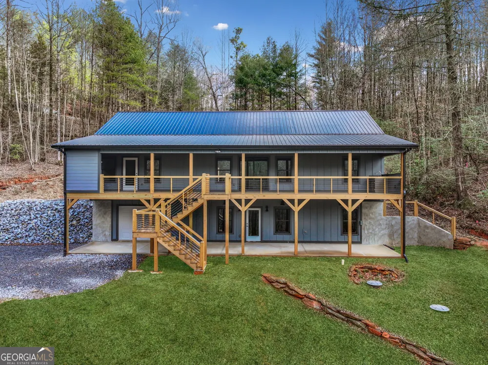641 Bryant Farm LN Ellijay, GA 30540