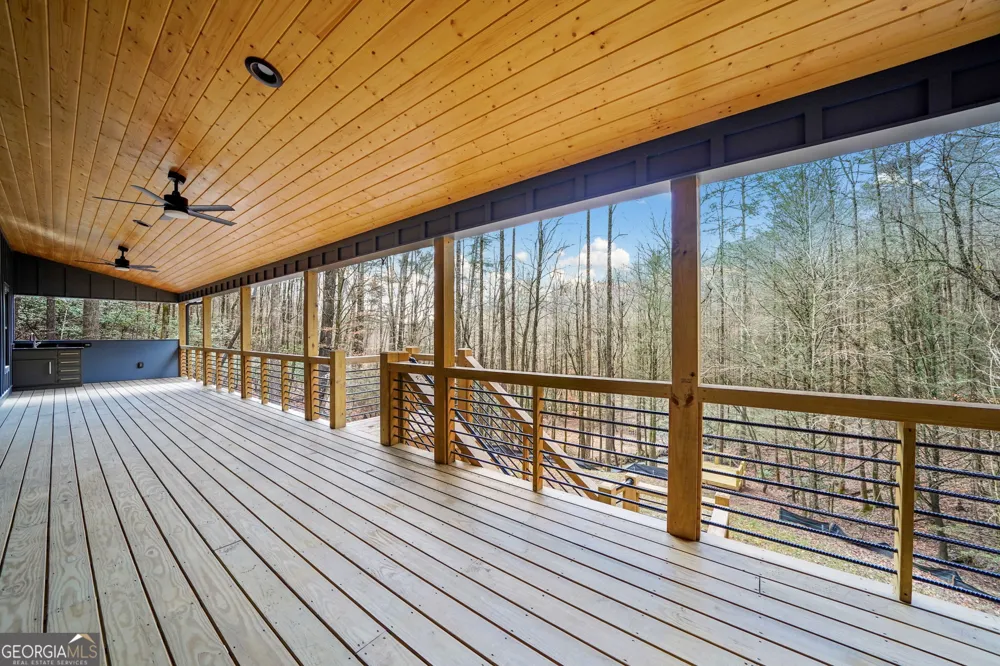 641 Bryant Farm LN Ellijay, GA 30540