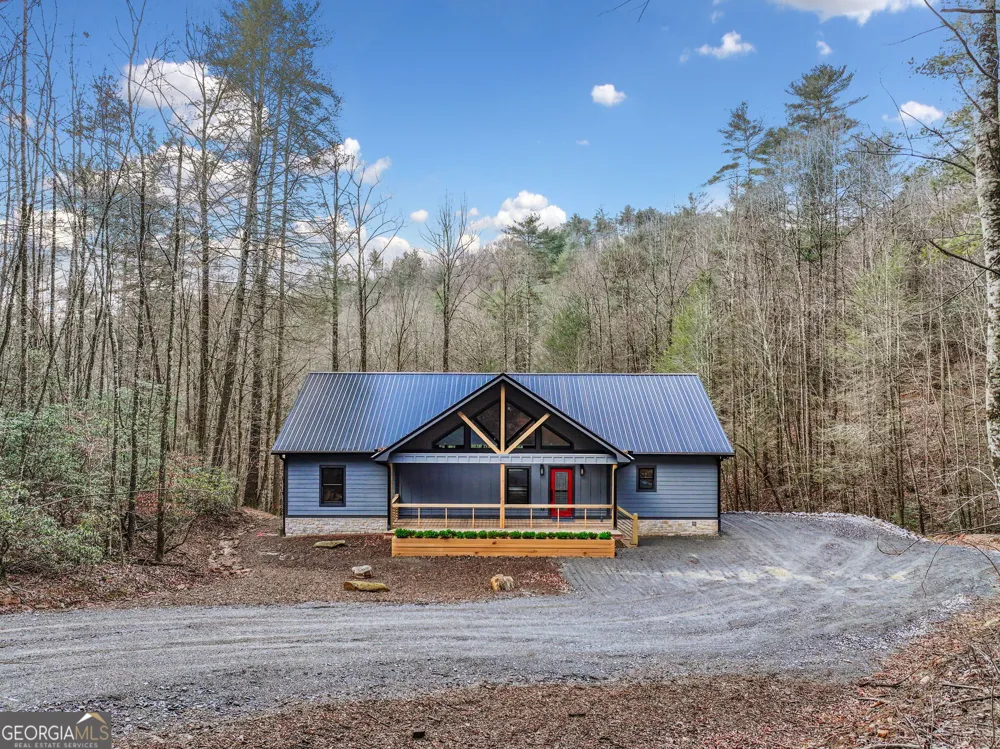 641 Bryant Farm LN Ellijay, GA 30540