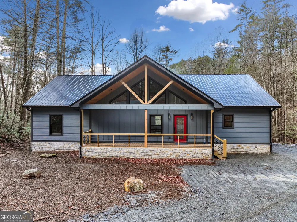 641 Bryant Farm LN Ellijay, GA 30540