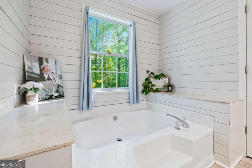 1599 Jockey CT Auburn, GA 30011