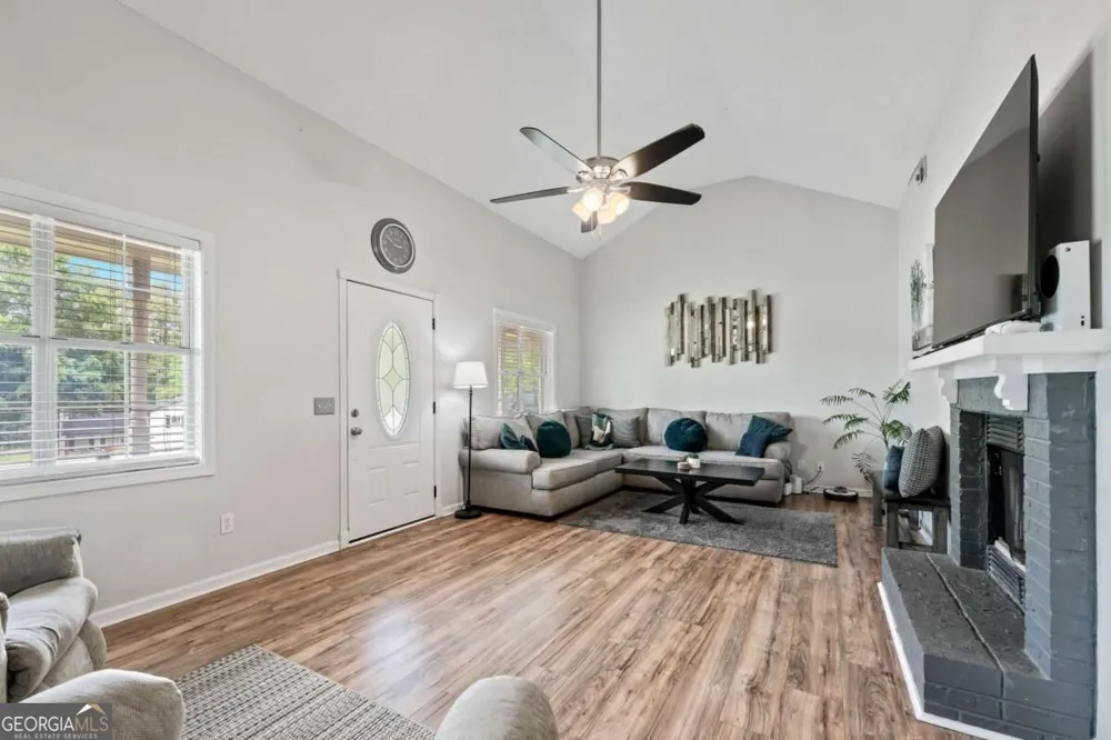 1599 Jockey CT Auburn, GA 30011