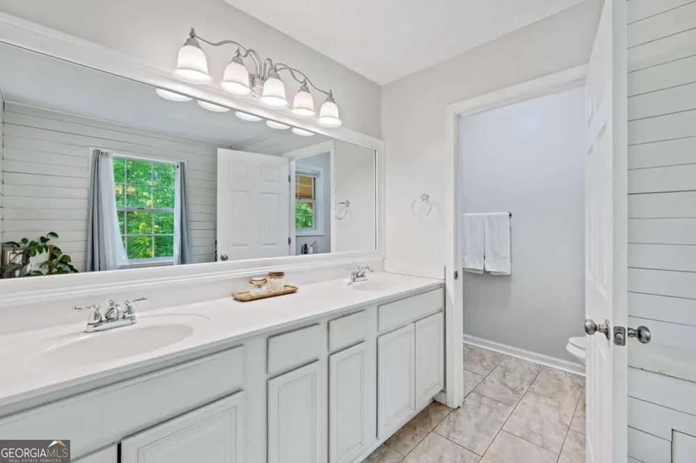 1599 Jockey CT Auburn, GA 30011