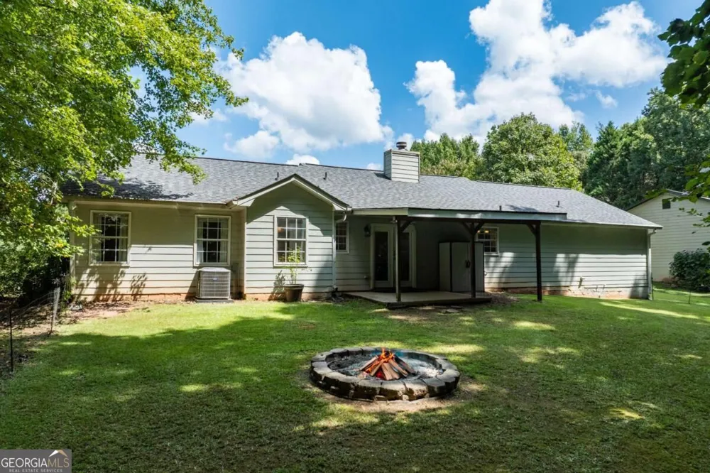 1599 Jockey CT Auburn, GA 30011