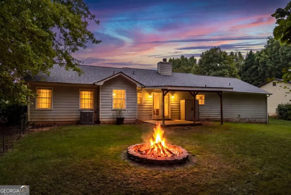 1599 Jockey CT Auburn, GA 30011