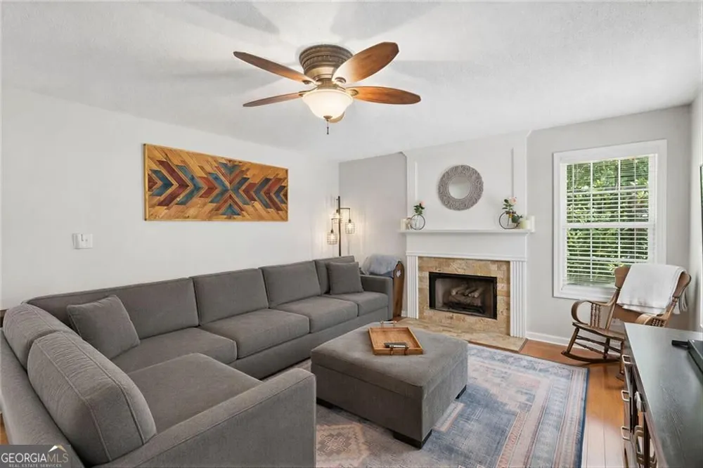954 Wandering Vine DR SE Mableton, GA 30126
