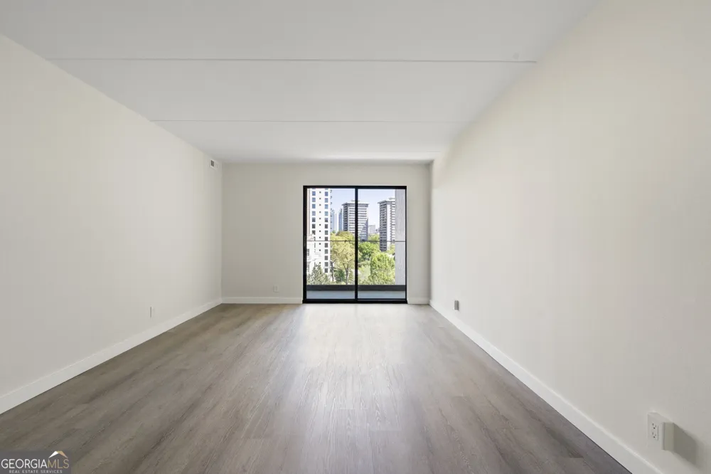 2460 Peachtree RD NE Atlanta, GA 30305