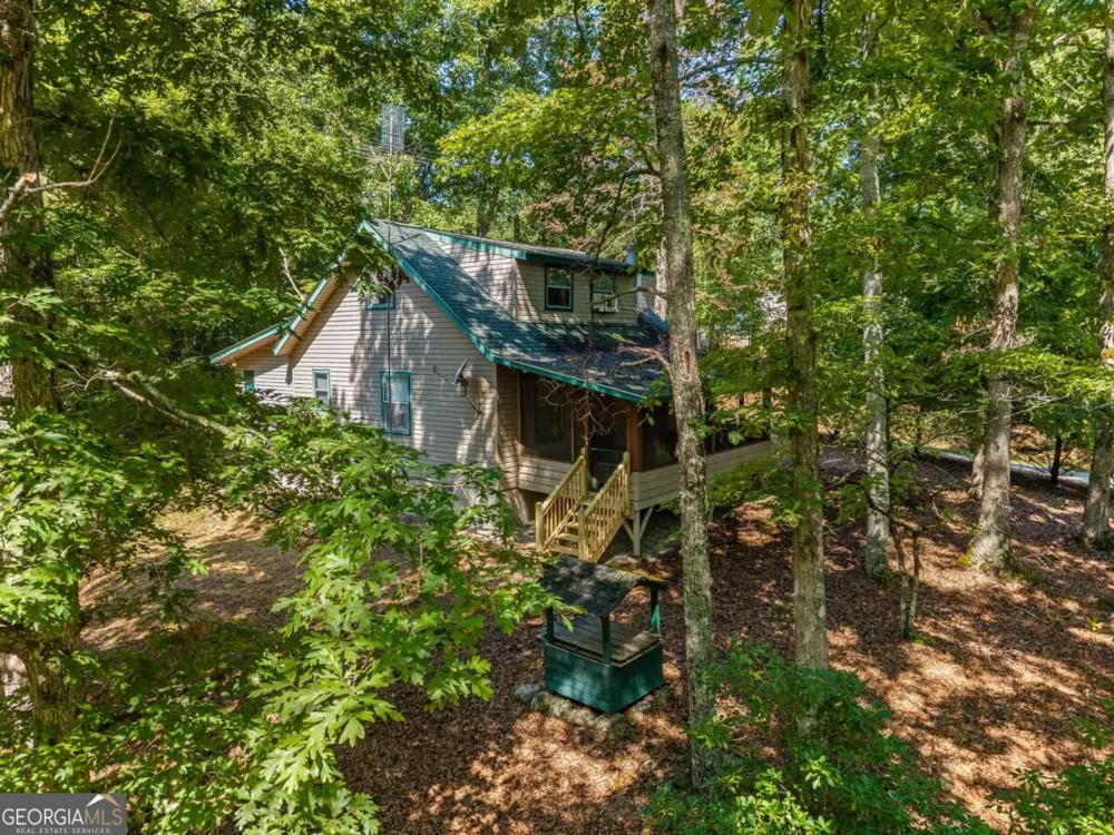 26 Tomahawk TRL Blairsville, GA 30512