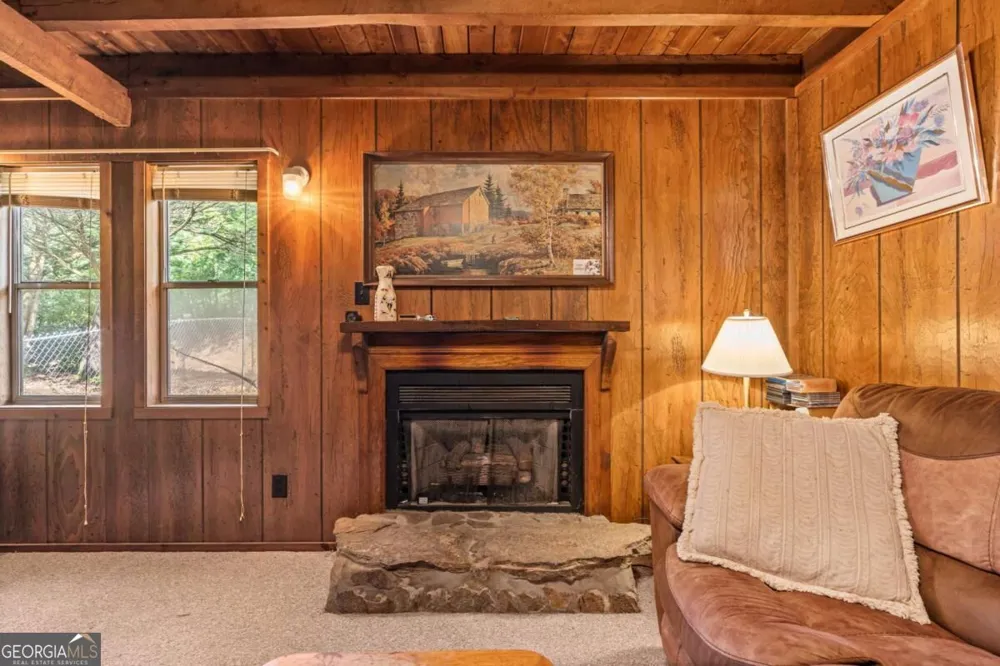 26 Tomahawk TRL Blairsville, GA 30512