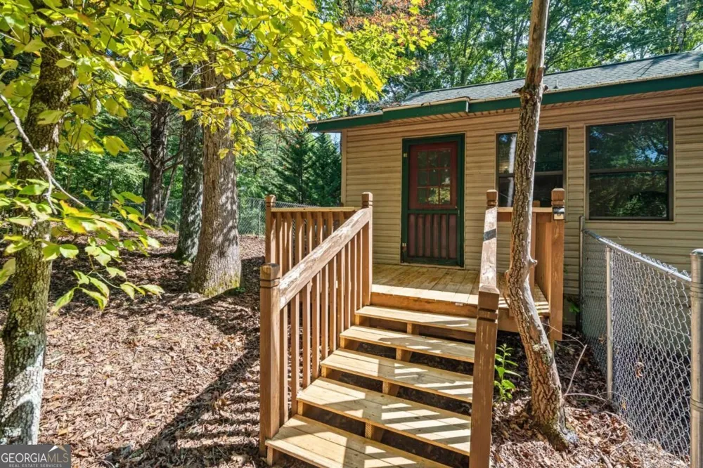 26 Tomahawk TRL Blairsville, GA 30512