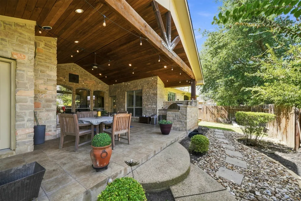 402 Ridgetop Bend Cedar Park, TX 78613
