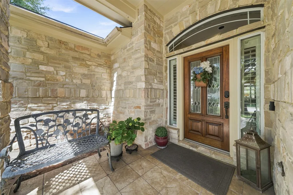 402 Ridgetop Bend Cedar Park, TX 78613