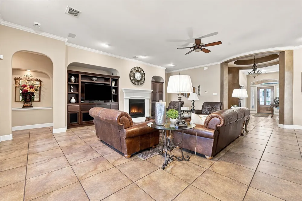 402 Ridgetop Bend Cedar Park, TX 78613