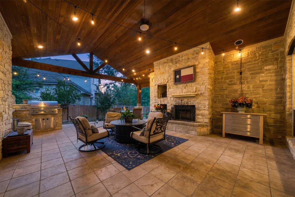 402 Ridgetop Bend Cedar Park, TX 78613