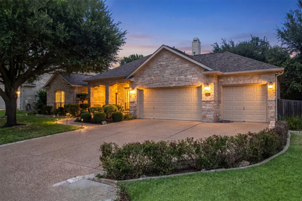 402 Ridgetop Bend Cedar Park, TX 78613