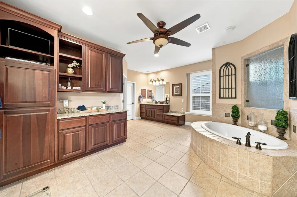 402 Ridgetop Bend Cedar Park, TX 78613