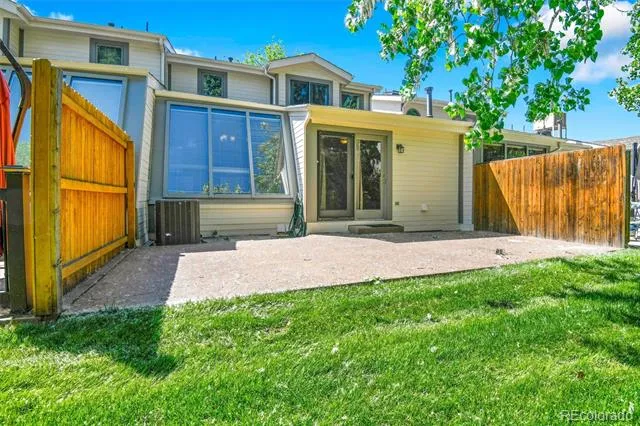 5283 Union Court ##8 Arvada, CO 80002