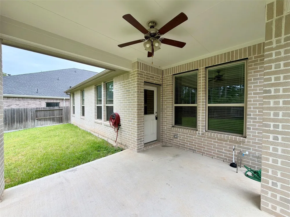 415 Northern Pike Drive Willis, TX 77318