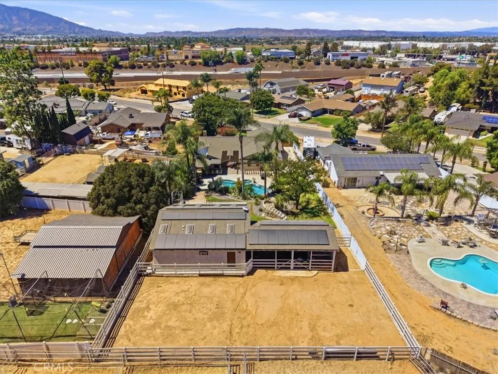 1455 Valley View Norco, CA 92860