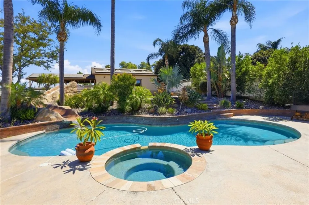 1455 Valley View Norco, CA 92860