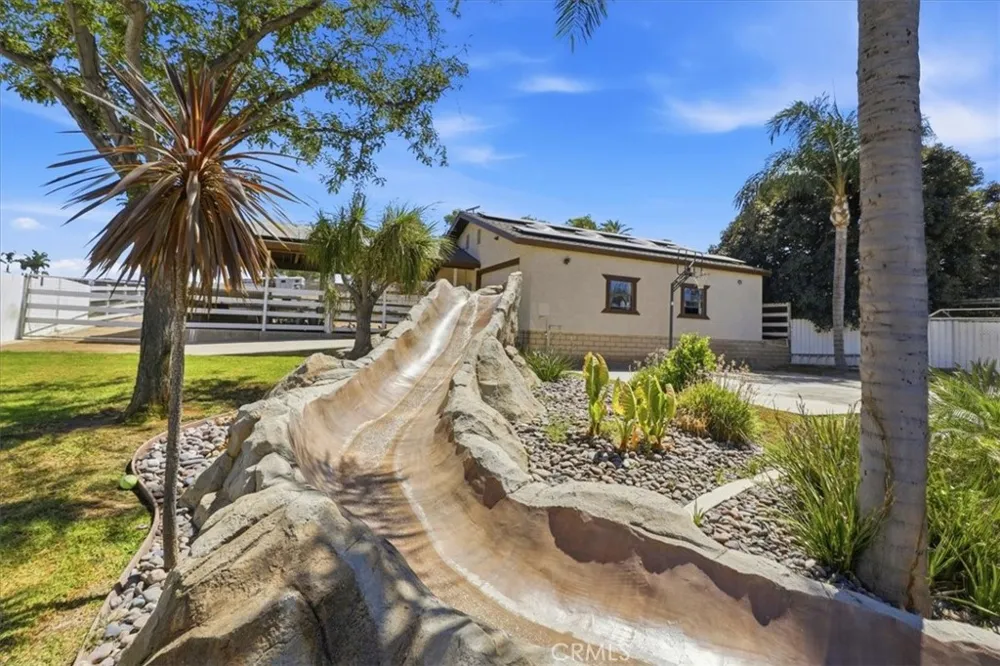 1455 Valley View Norco, CA 92860