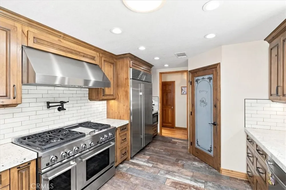 1455 Valley View Norco, CA 92860