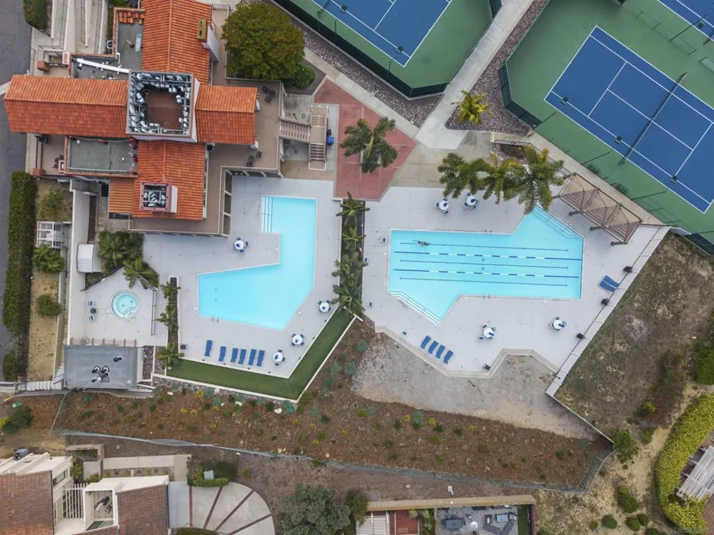 5437 Caminito Bayo La Jolla, CA 92037