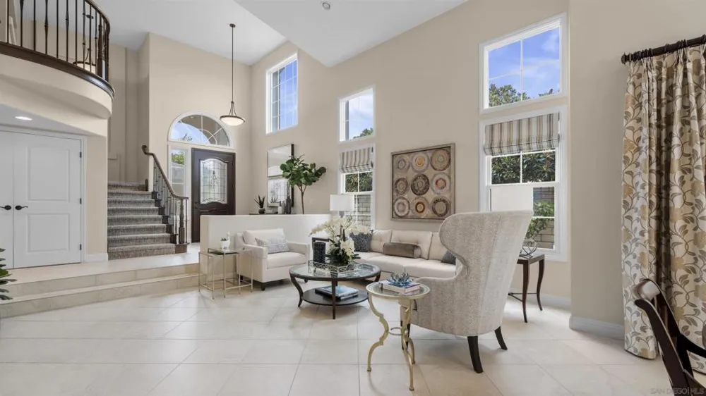5437 Caminito Bayo La Jolla, CA 92037